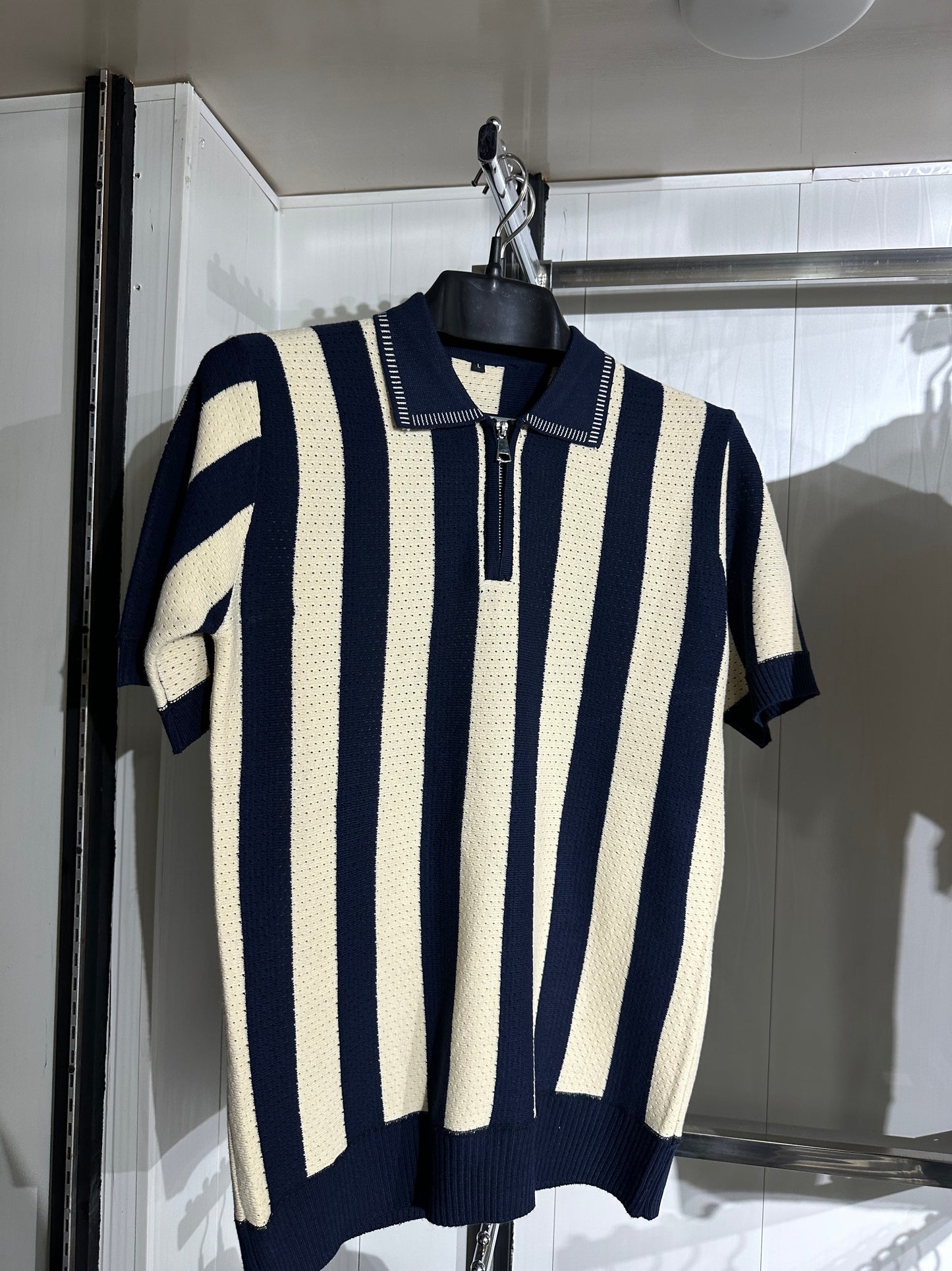 knitted polo shirt