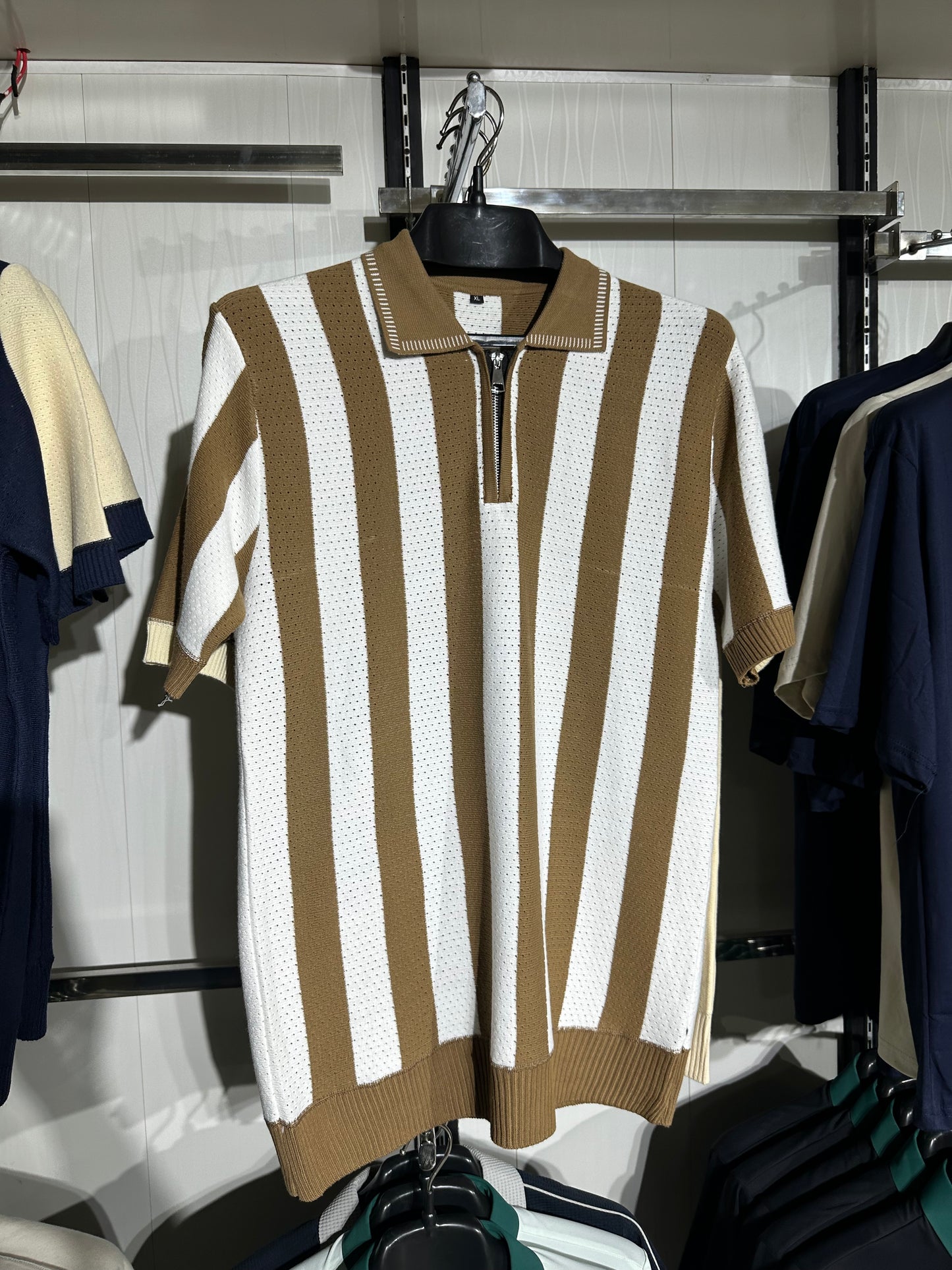 knitted polo shirt