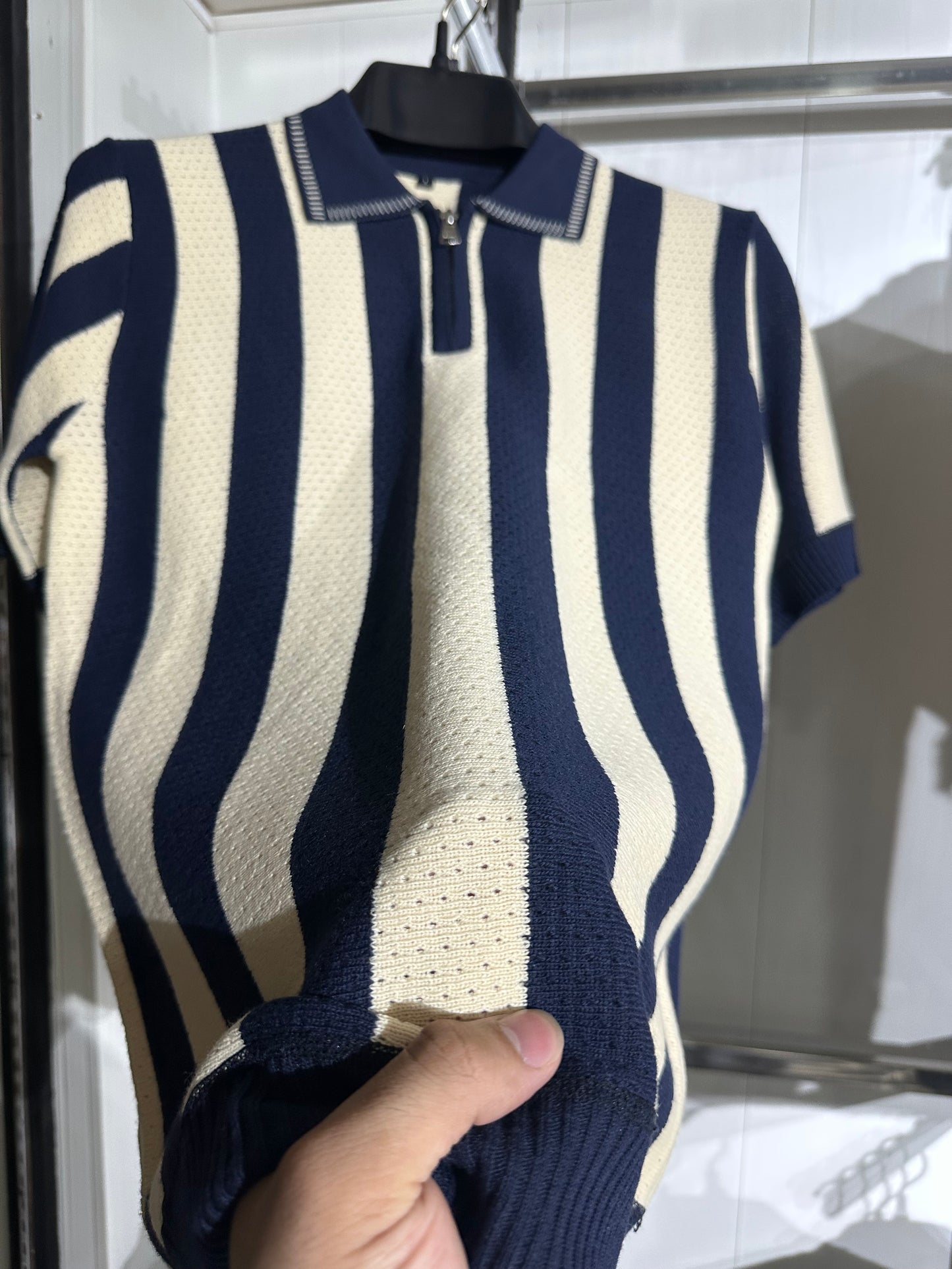 knitted polo shirt