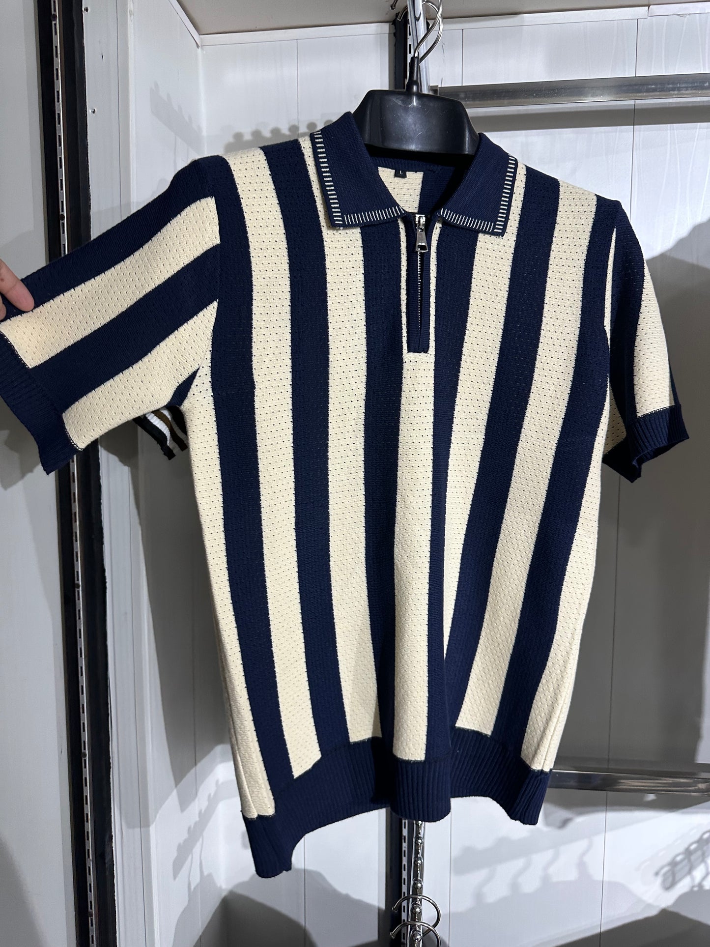 knitted polo shirt