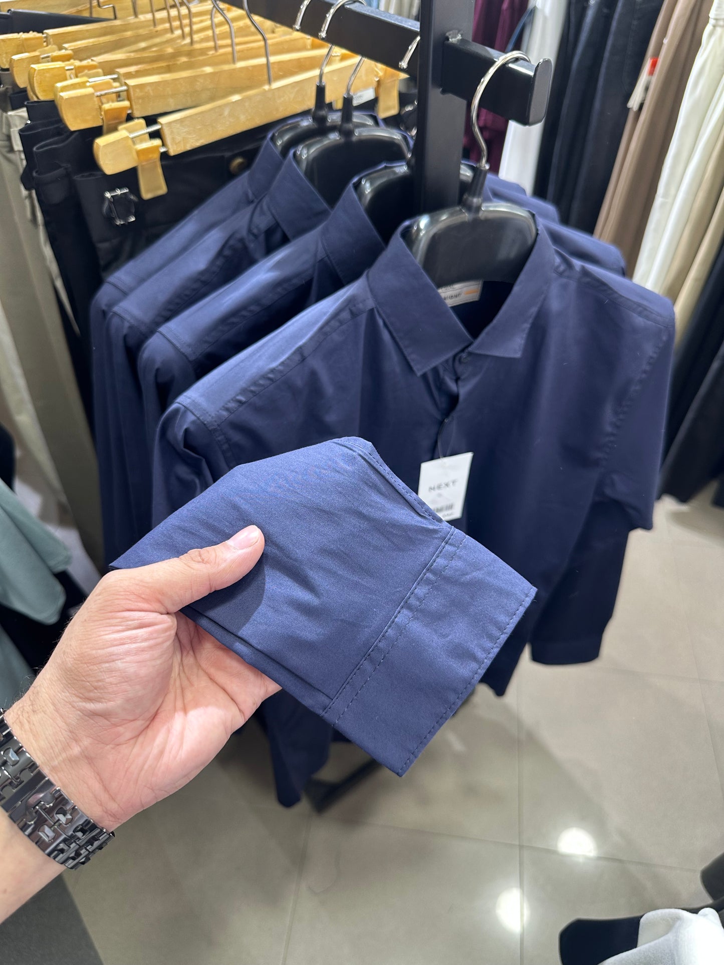 Everyday Essential Shirt – Navy