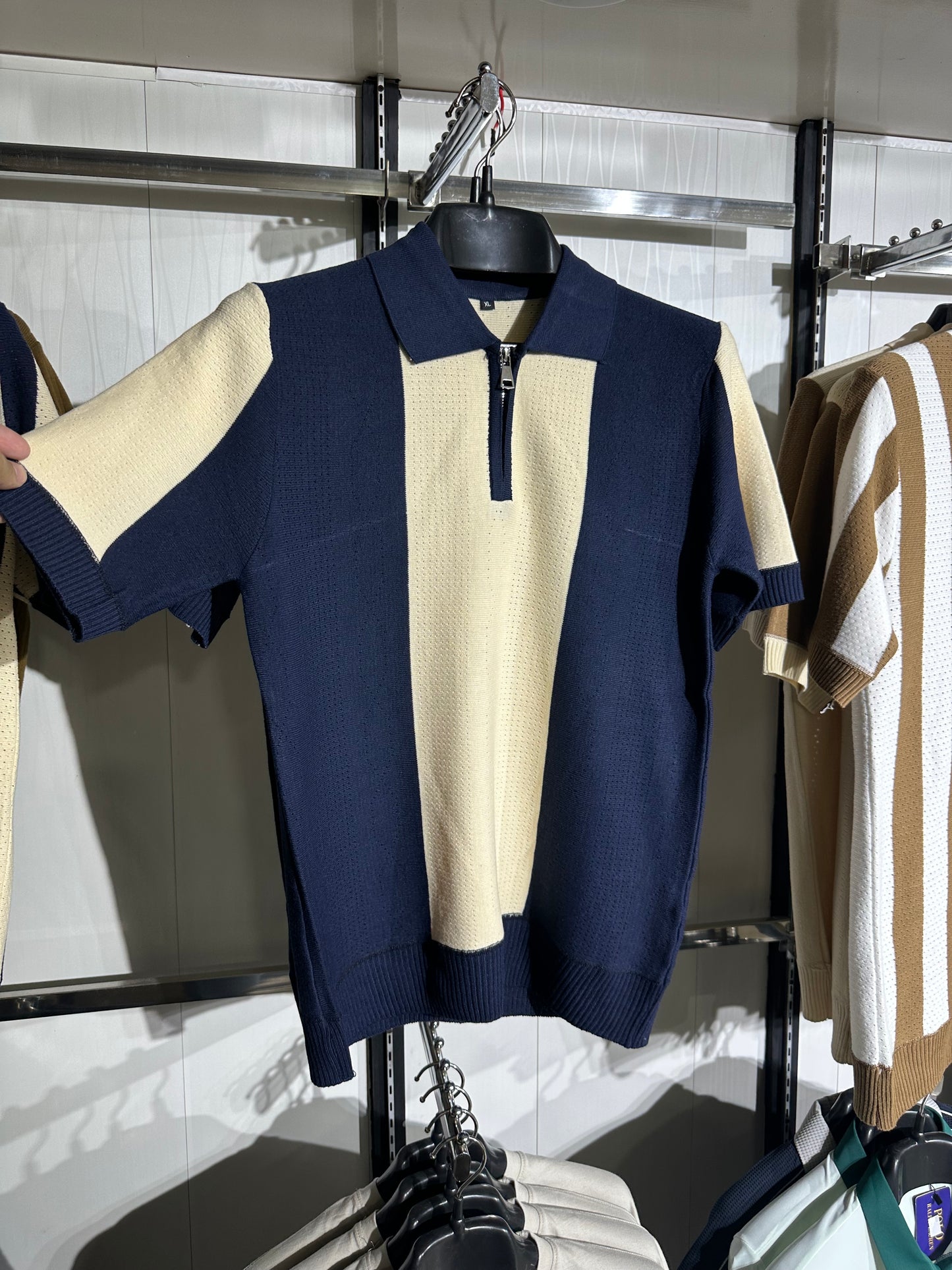 knitted polo shirt