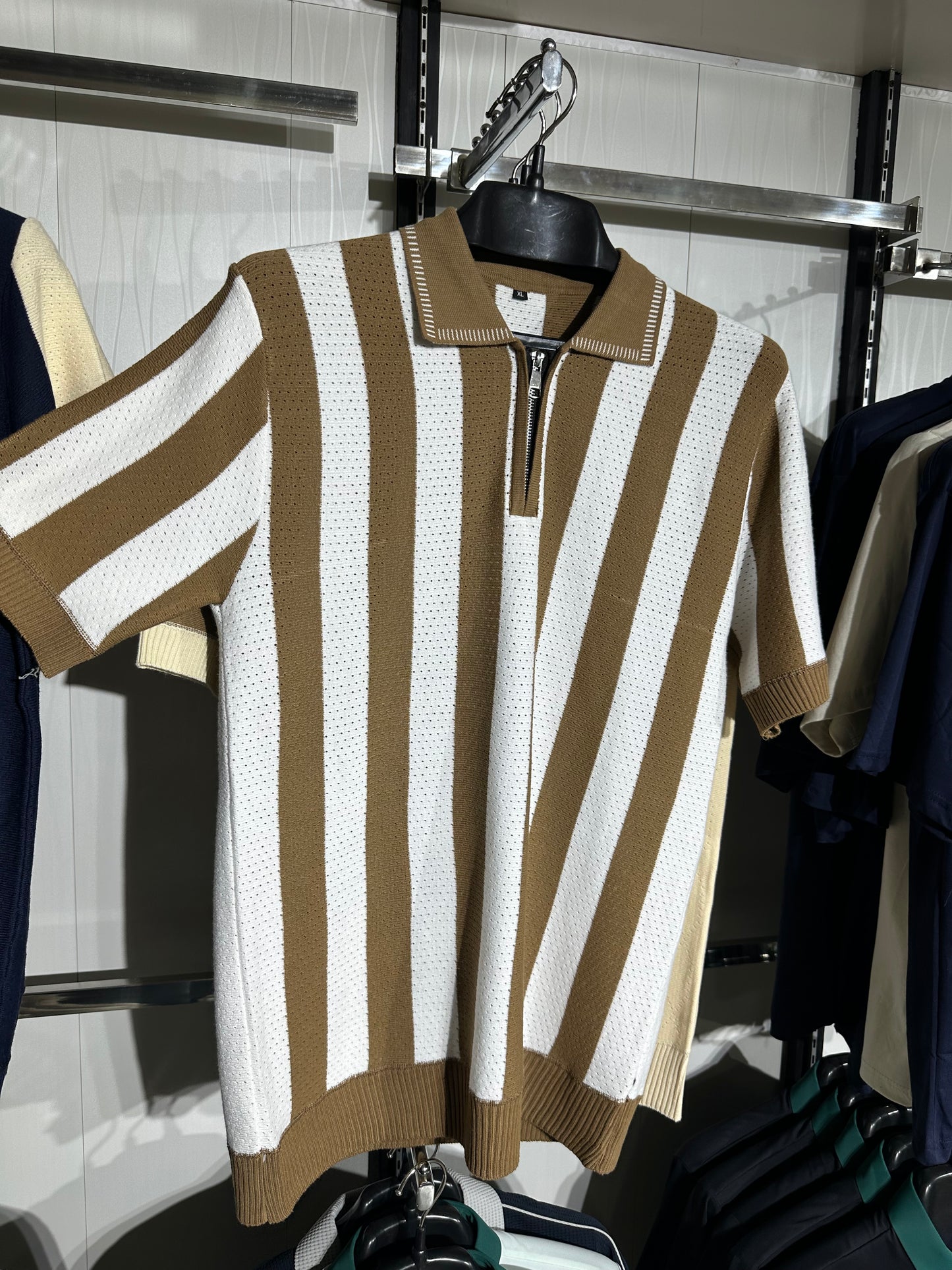 knitted polo shirt