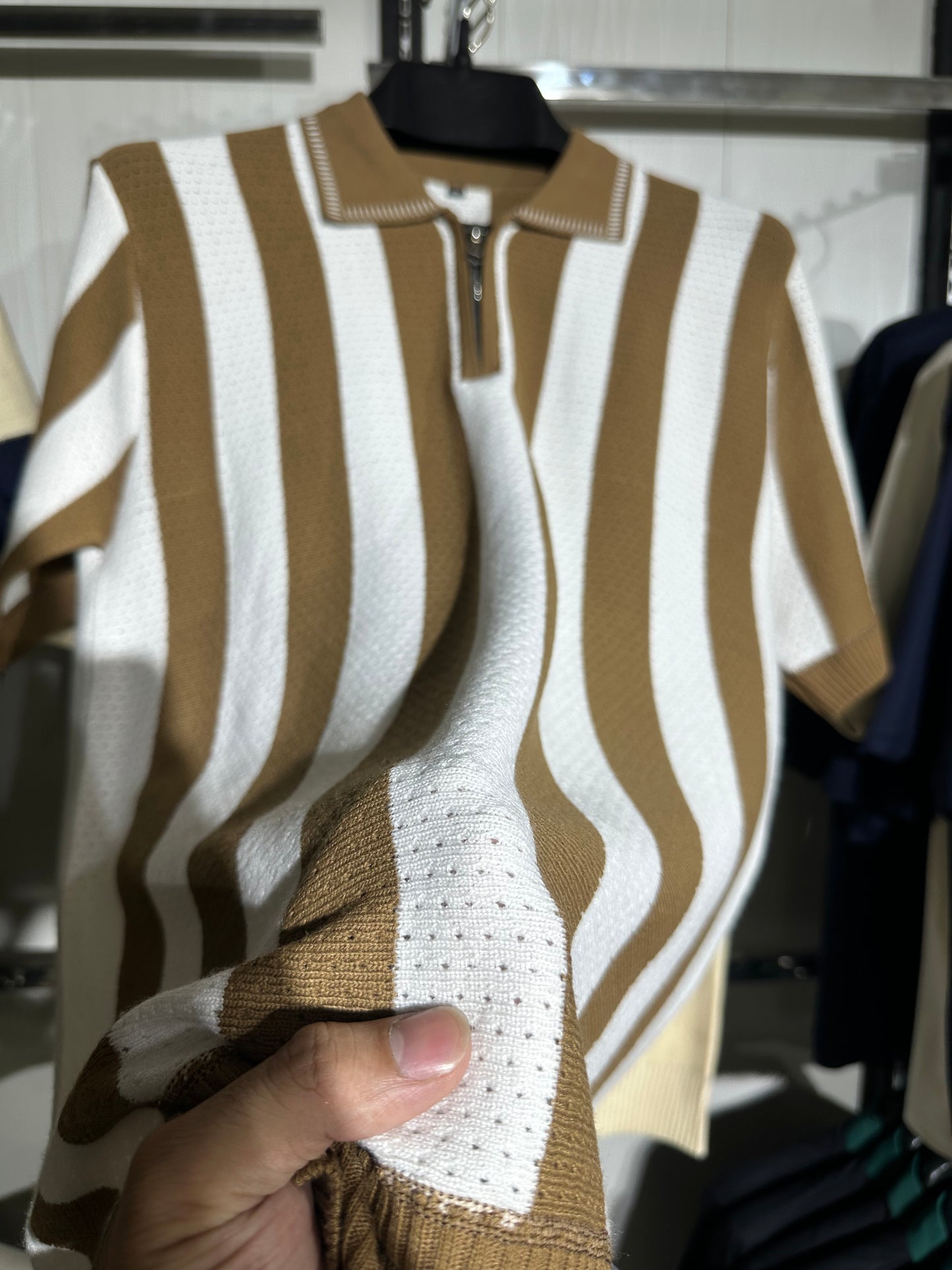 knitted polo shirt